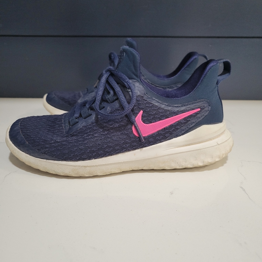 Woman's Nike Blue and Pink Rival Running Shoes Size 5.5 - Picture 3 of 13